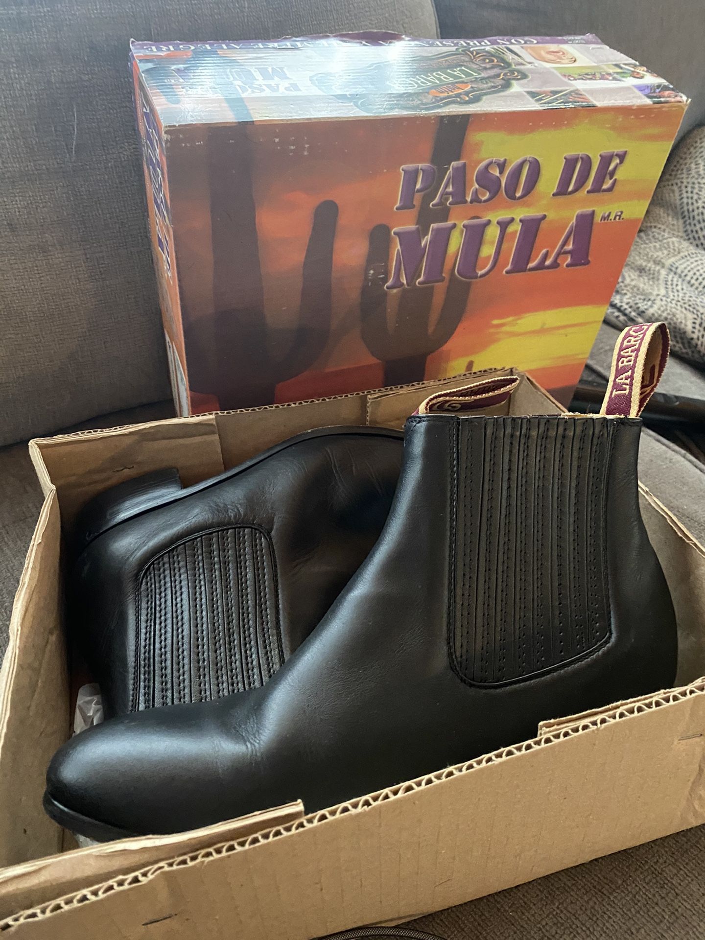 Men’s Size 8.5 Boots