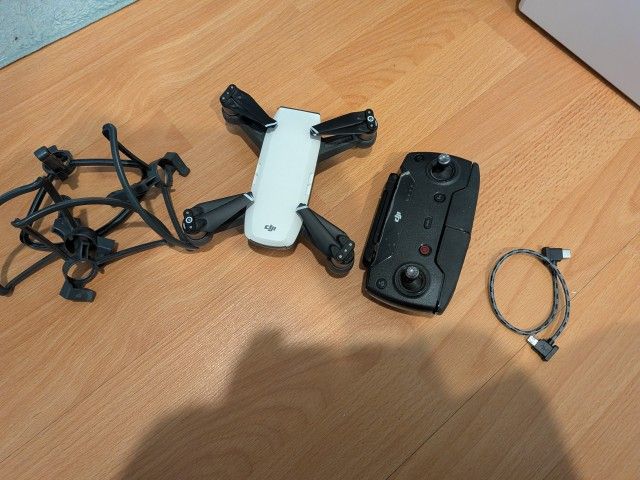 DJI Spark Drone (Dead Battery, 0 Flight Time)