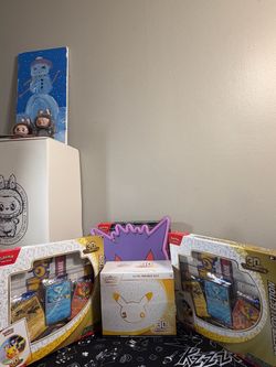 Pokemon 30th Celebration ETB and 2 Poster Collection Set
