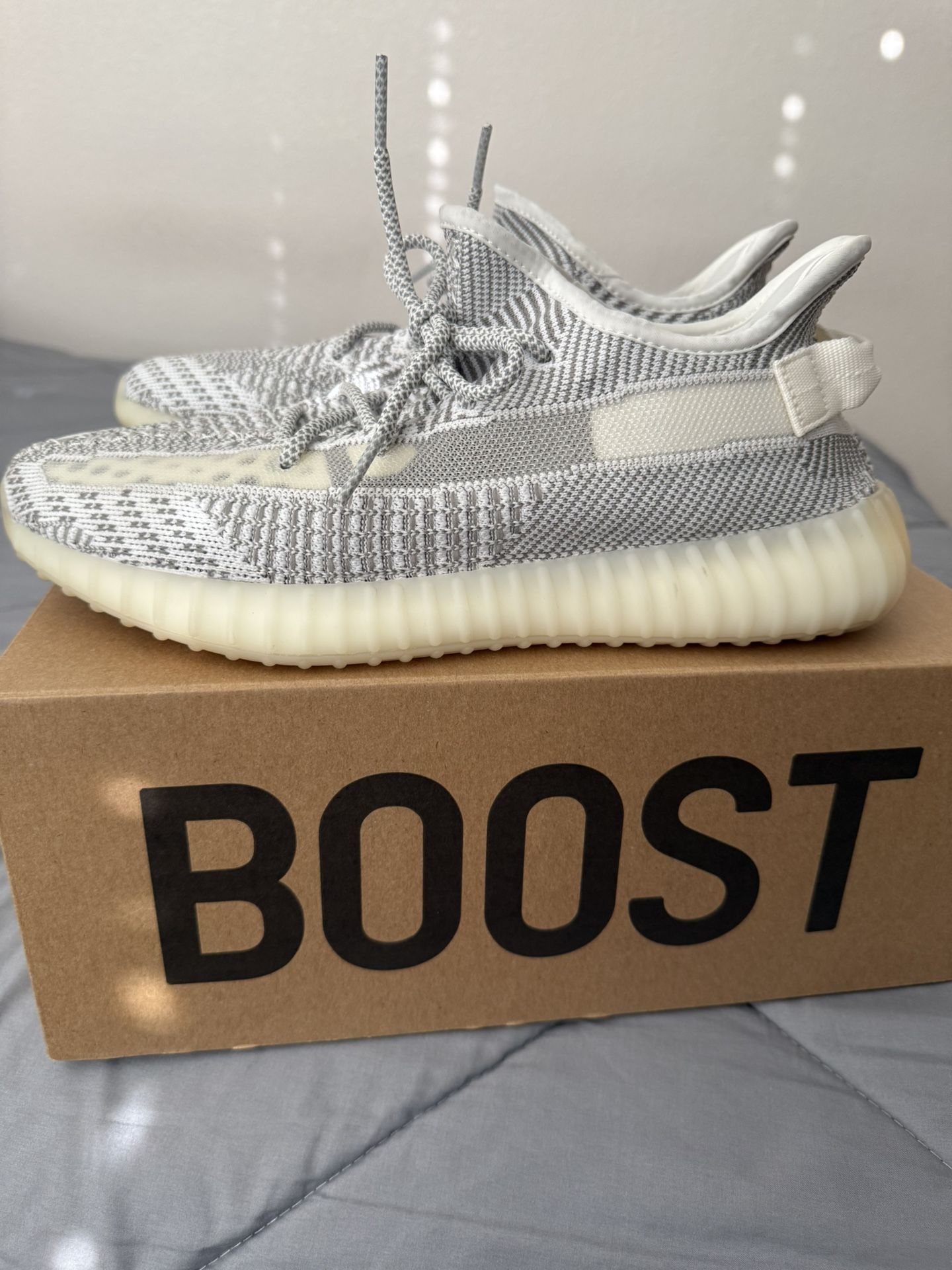 Yeezy Boost 350 V2