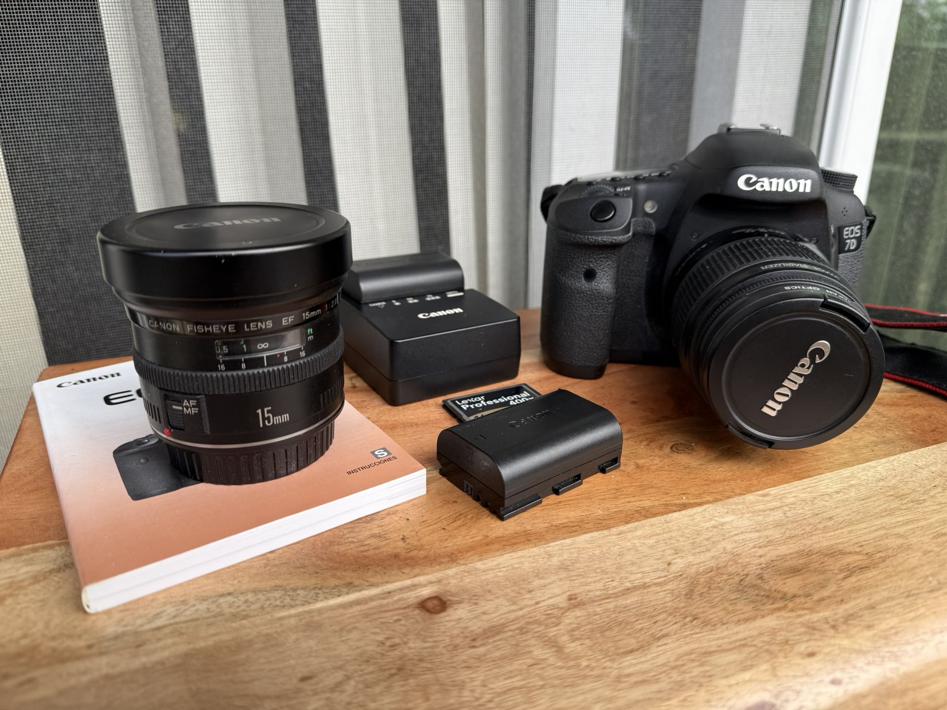 Canon 7D DSLR Camera Package