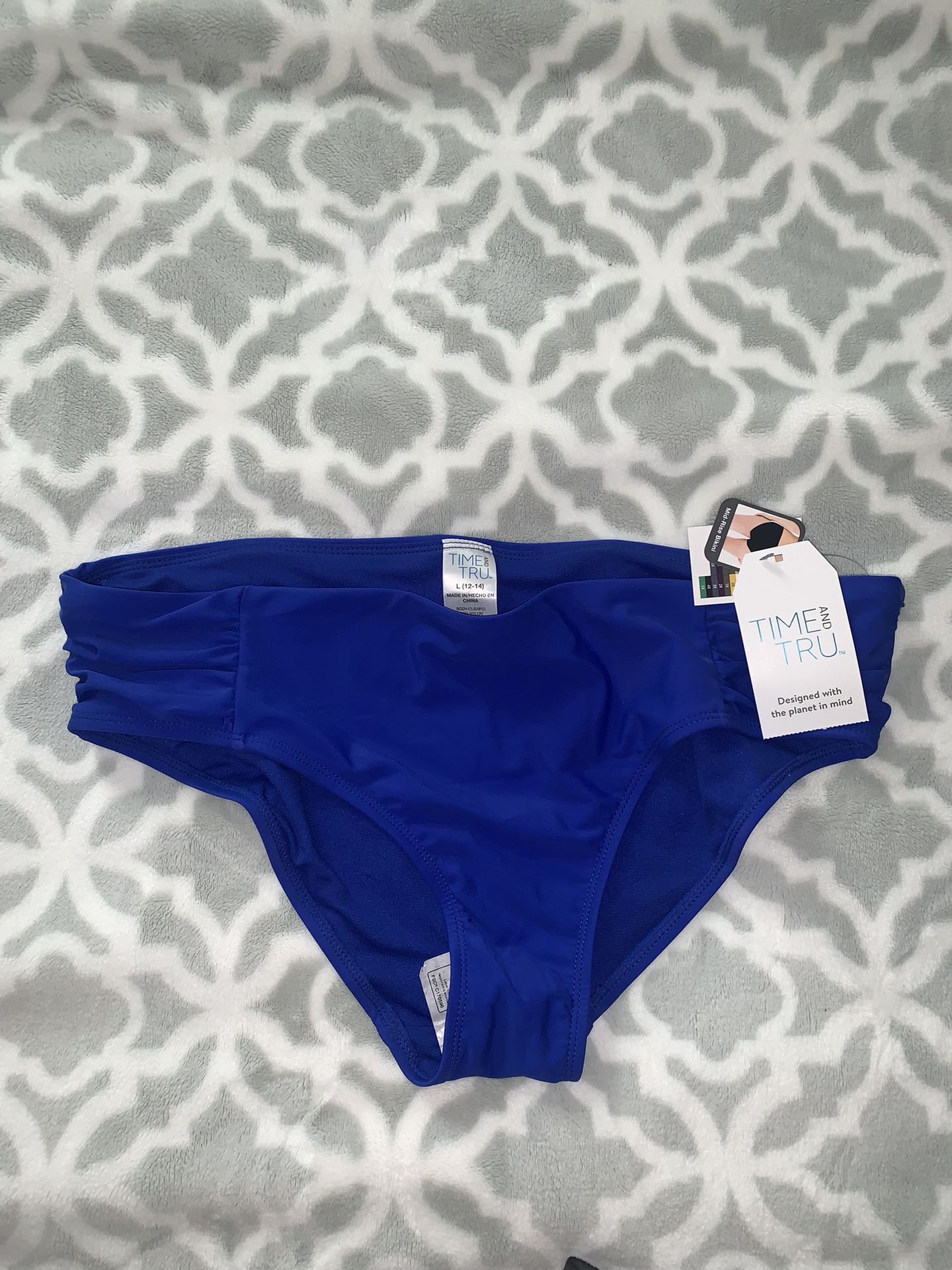 NWT WOMENS BIKINI BOTTOMS LARGE MID RISE 