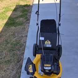 Dewalt 163cc Celf Propelled Mower New $340  Firm Price  Nueva Trabajando Bien $340  Precio Firme 