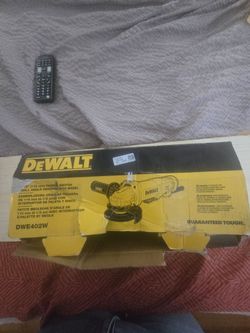 Dwalt Angle Grinder