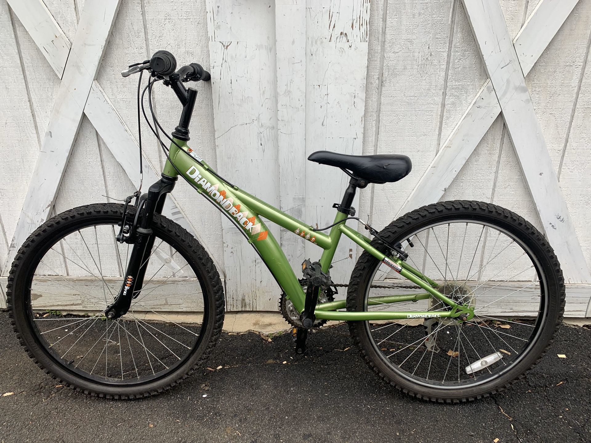 diamondback bike tess 24