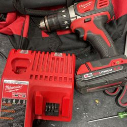Milwaukee 18v Drill