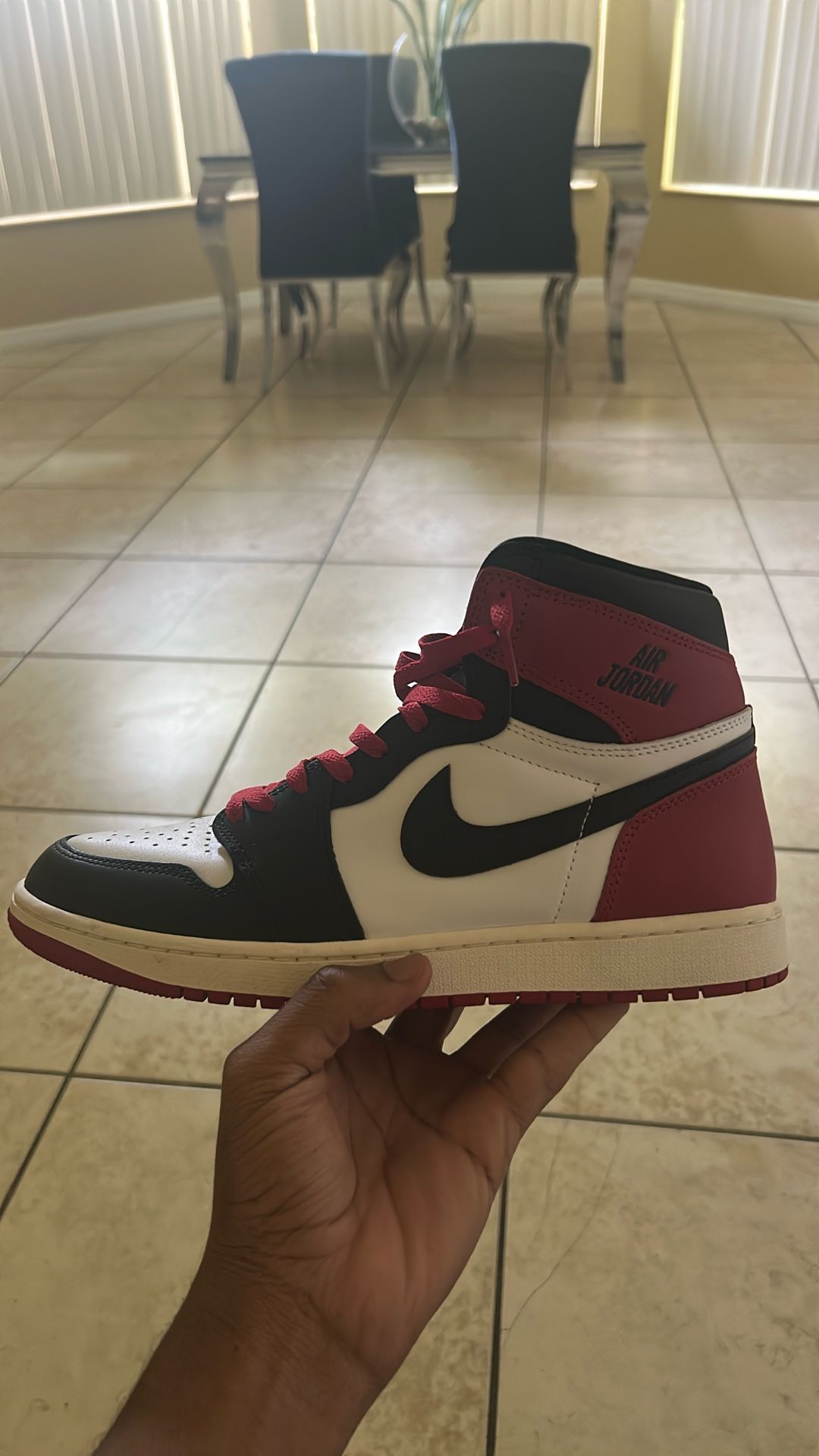 Air Jordan 1 Retro High OG 'Black Toe Reimagined'