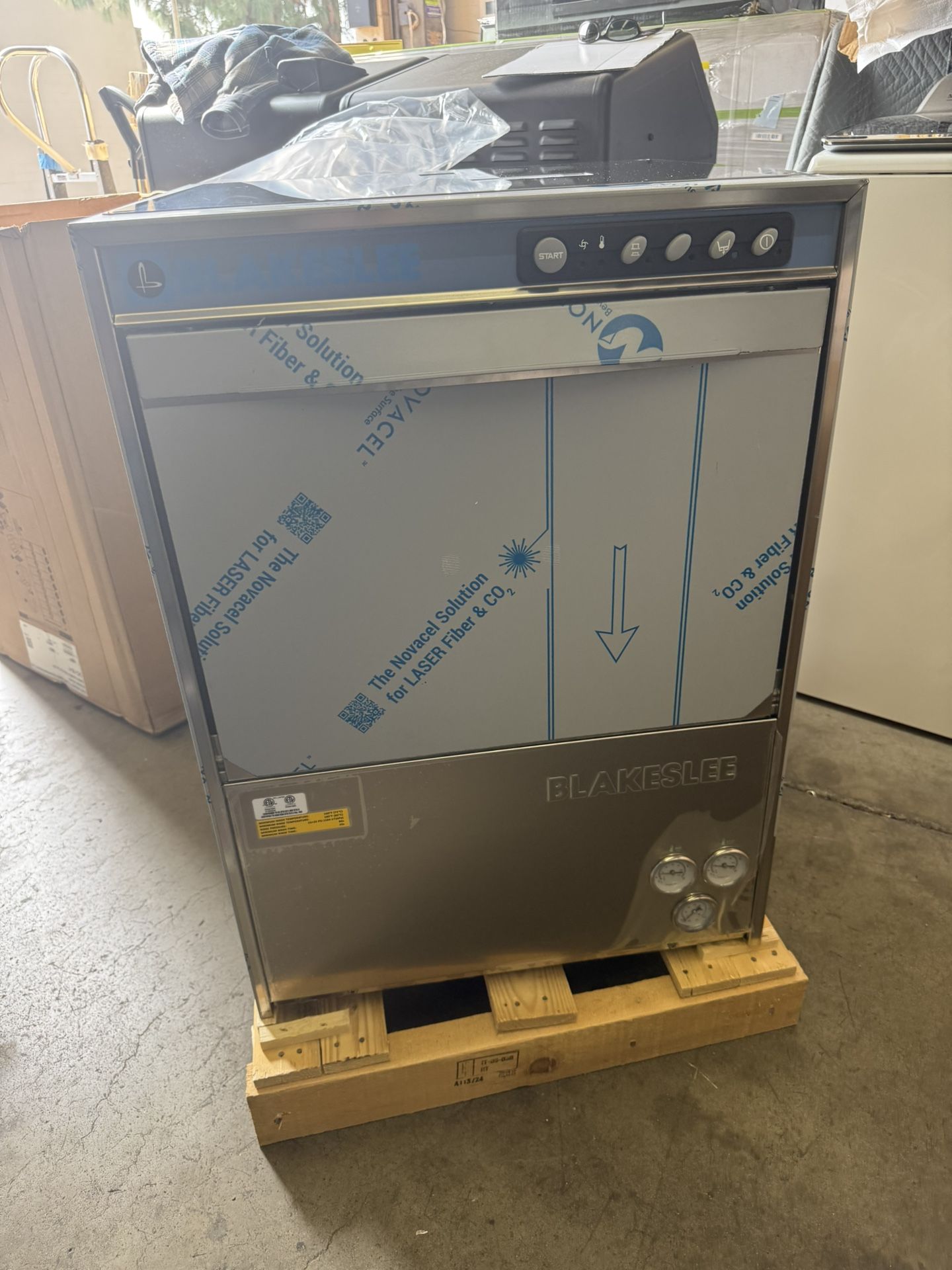 Box Diswasher Commercial Stainless Steel 