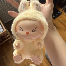 Labubu without box