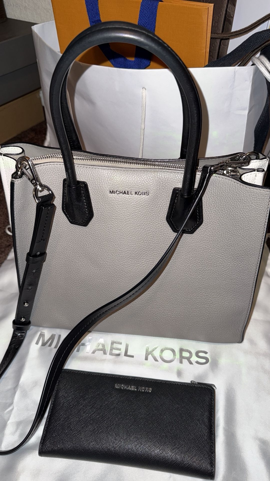 Michael Kors Black And Grey Satchel Purse + Wallet. Send Best Offer!