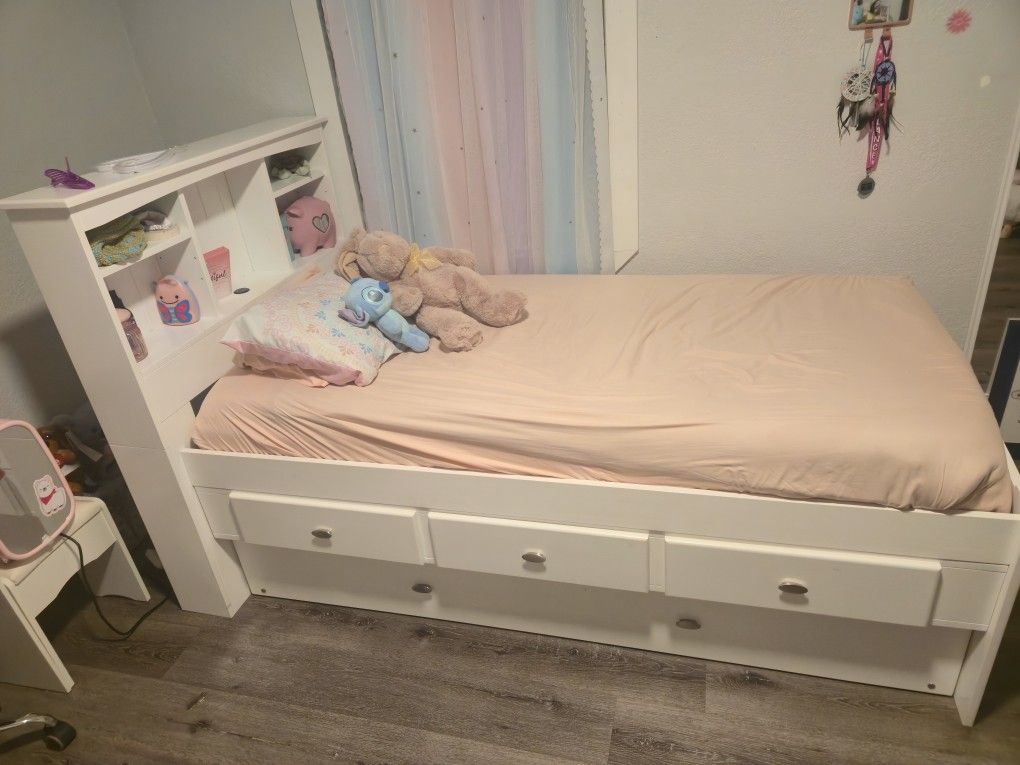 Trundle Bed