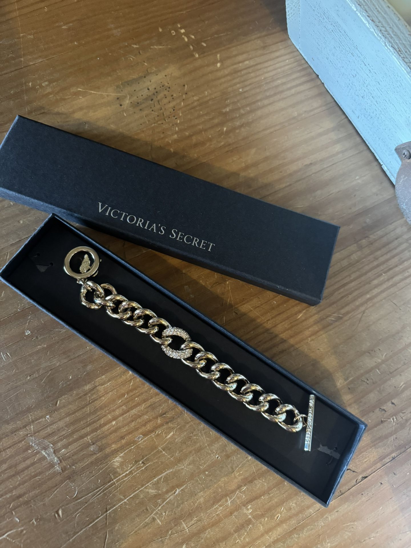 Victoria’s Secret bracelet new inbox