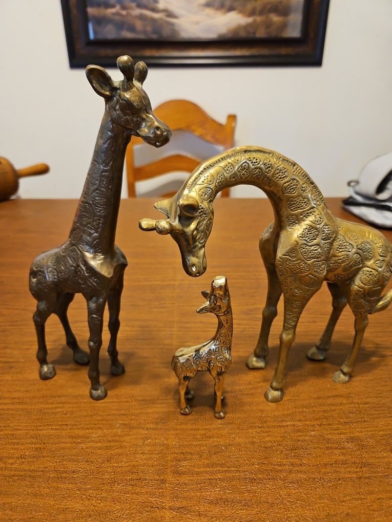 Set Of 3 Brass Giraffes