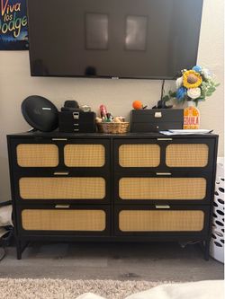 Modern 6 drawer dresser