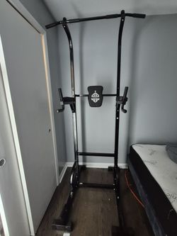 Pull Up Station Strength Training Equipment