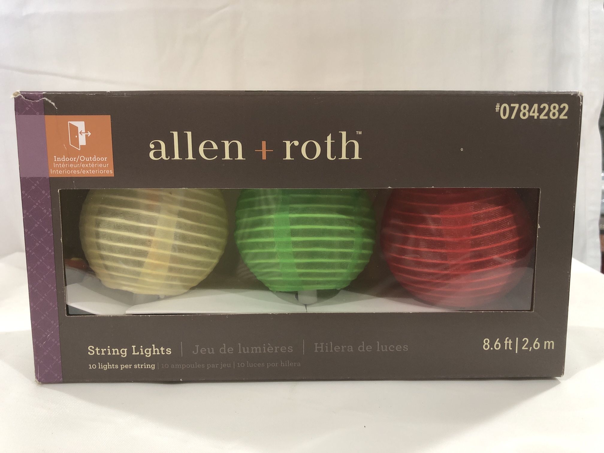 Allen + Roth String Lights 8.6 Ft 10 Lights 0784282 New In Box Holiday & Events