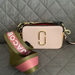 marc jacobs sling bag