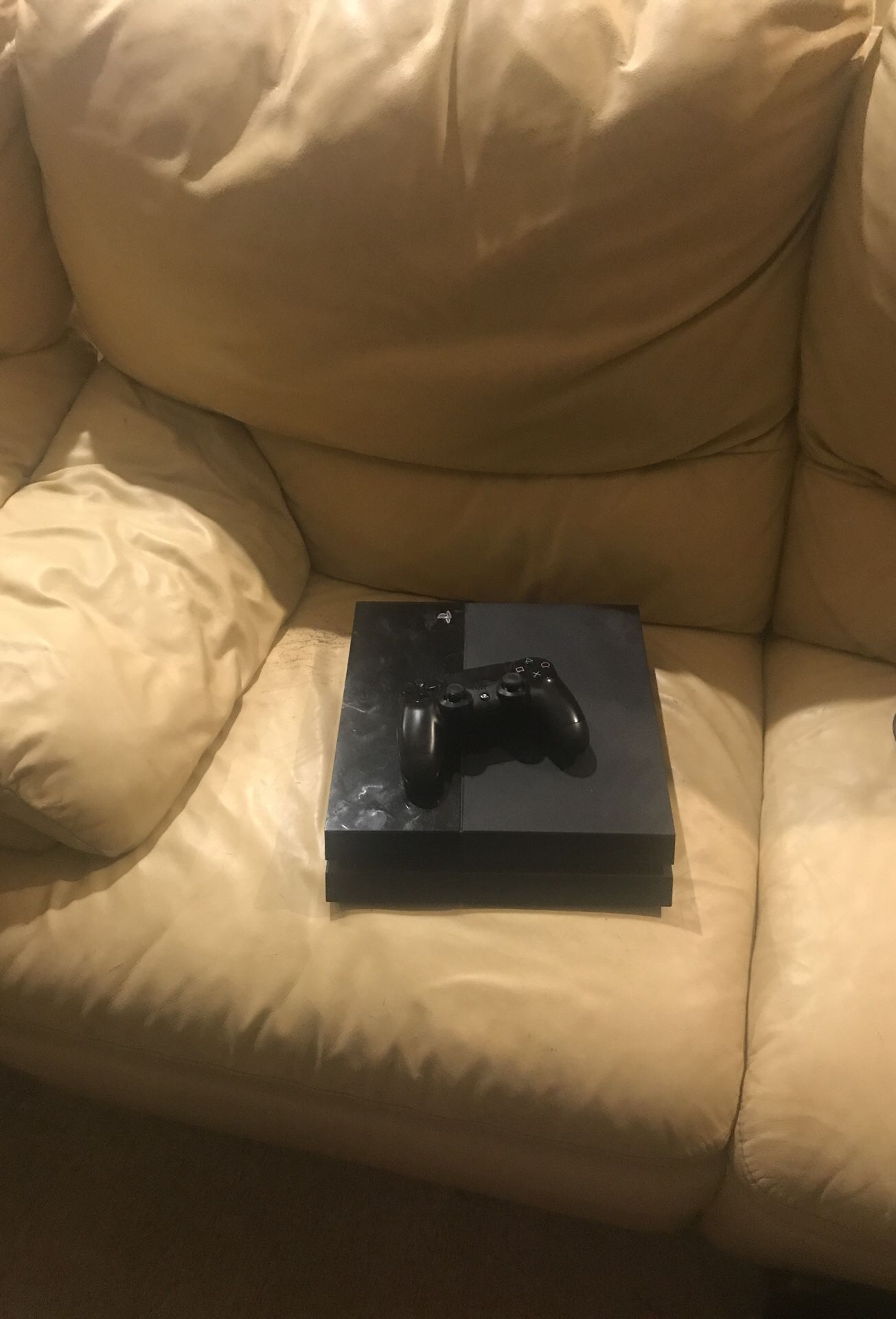 PS4 1 Controller with Charger, HDMI, and Power Cable