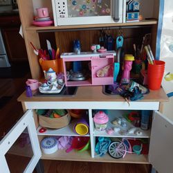 Play Kitche With Kitchen Set And Toys