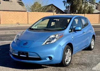 2011 nissan leaf