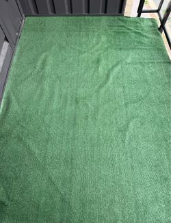 Artificial grass rug 6 ft x 8 ft