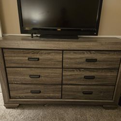 6 Drawer Dresser