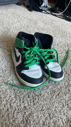 Air Jordan 1 “lucky greens”