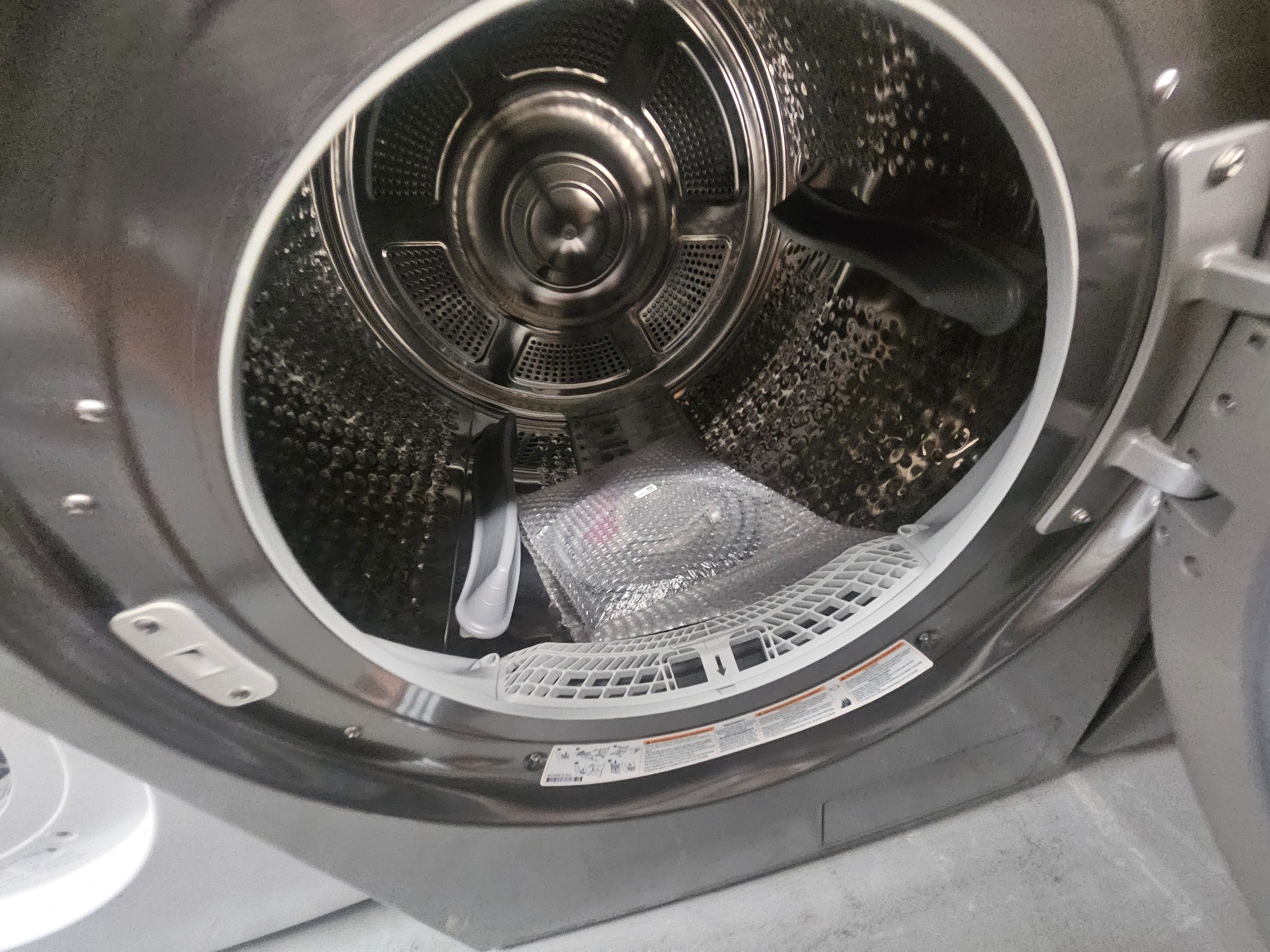 New LG 7.8 cu. ft Smart Front Load Electric Dryer Ventless