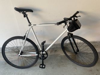 Harper Fixie Bike - Single Speed Steel frame, 40mm rims