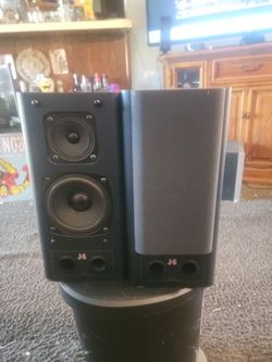 JS AIRWOOFER BOOKSHELF SPEAKERS