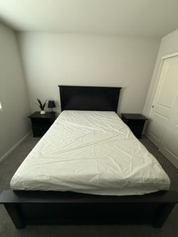 Queen bedroom set