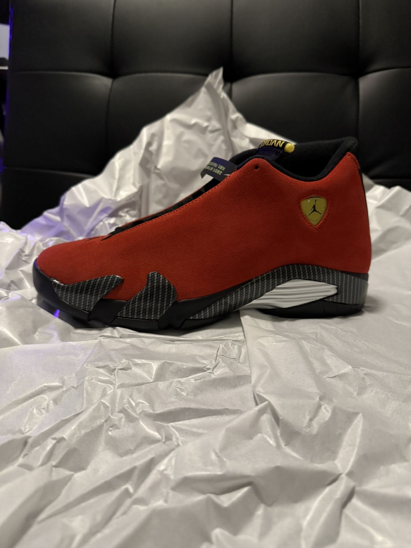 Retro 14 Ferrari DEADSTOCK SZ 9.5