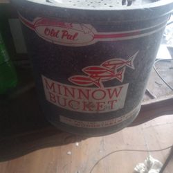 Vintage bait bucket