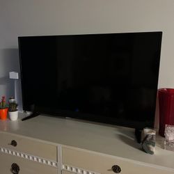 Insignia™ - 50" Class F30 Series LED 4K UHD Smart Fire TV