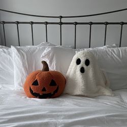 Halloween decor pumpkin and ghost pillows