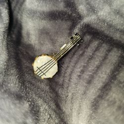 Vintage Banjo Mother of Pearl Brooch Pin