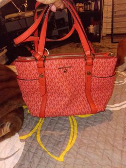 Micheal Kors Crossbody Purse