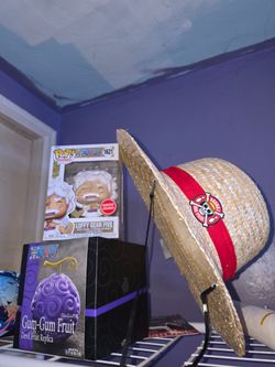 Ultimate One piece collector/fan bundle