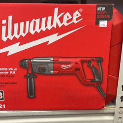 Milwaukee 1” Rotary SDS Rotary Hammer 