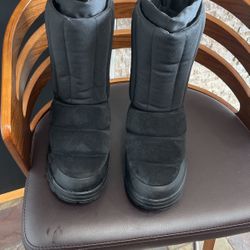 Black Ugg Boots