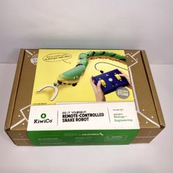 KiwiCo Remote Controlled Snake Robot - Biology & Engineering Kit, Brand New 