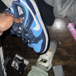 Sb Dunks Size 4