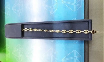 Bracelet - Yellow Gold 14k (.585) 6.8 grams 8 inch