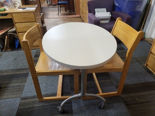 SMALL TABLE WITH 2 CHAIRS REAL WOOD (HOME27)