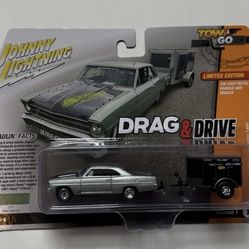 Johnny Lightning Drag & Drive David Armentrout 1967 Chevy II Nova w/Small Enclosed Trailer 1:64 Diecast