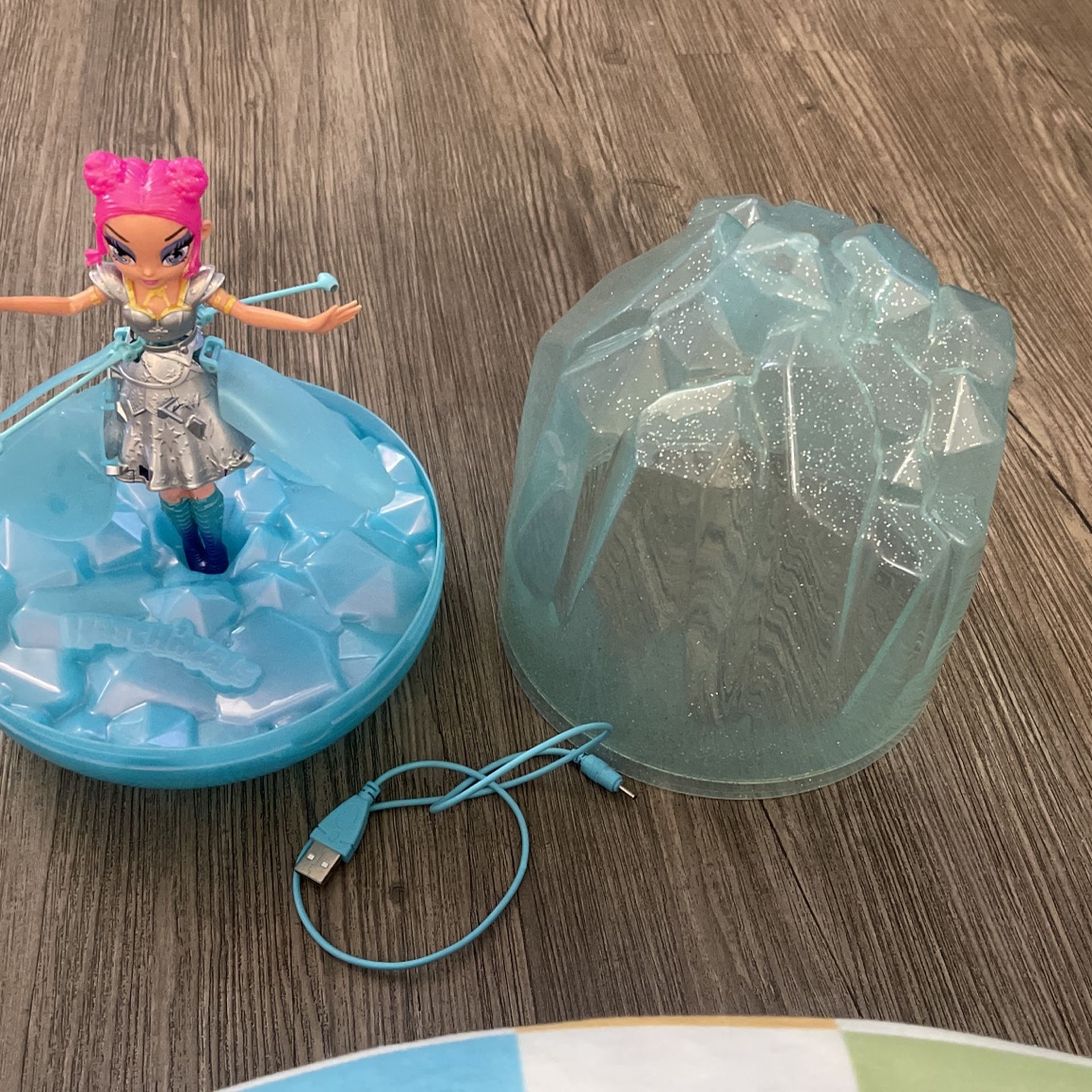 Hatchimal Flying Toy