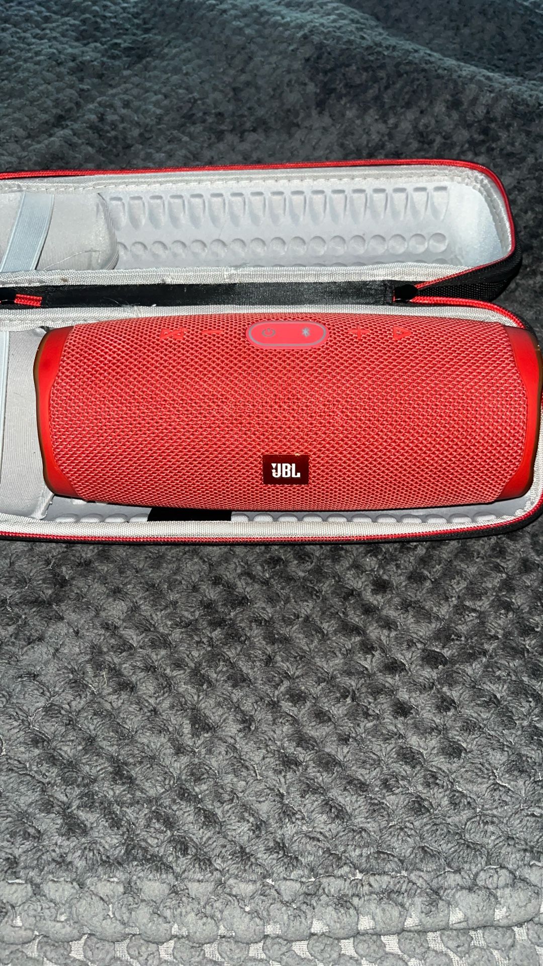 JBL charge 4 Red