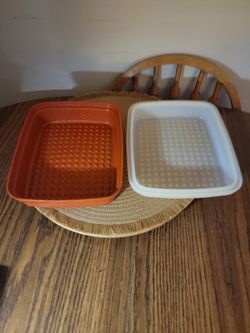 Small Vintage Marinade Tupperware