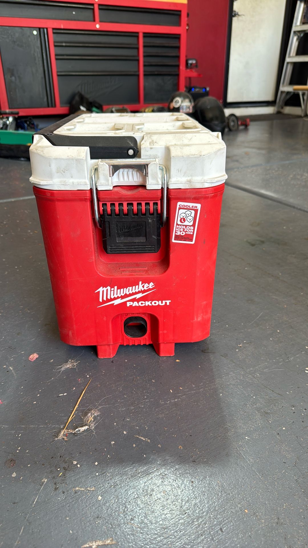 Milwaukee Pack out Cooler