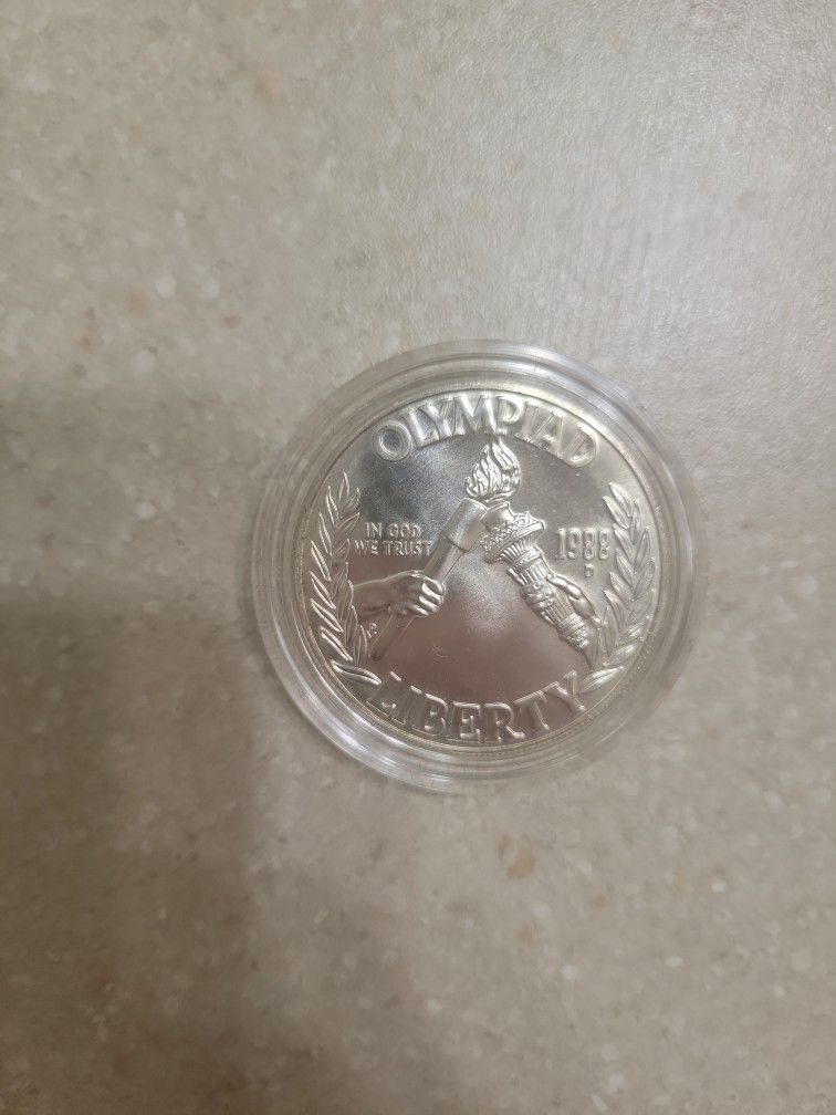 1988 US Silver Dollar 